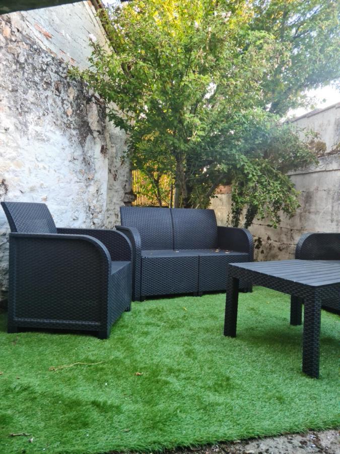 Logement Entier Situe A Taponnat Fleurignac. Exterior photo