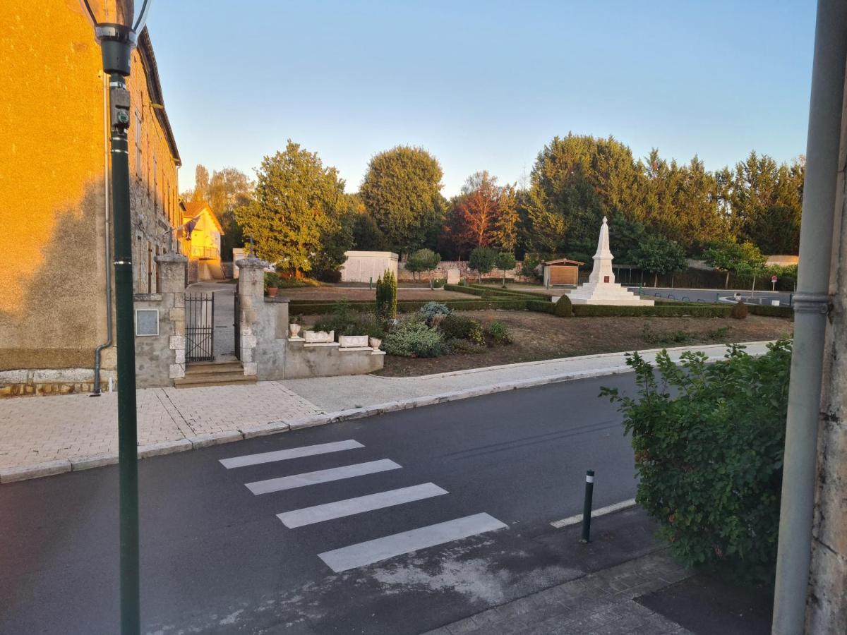 Logement Entier Situe A Taponnat Fleurignac. Apartment Exterior photo